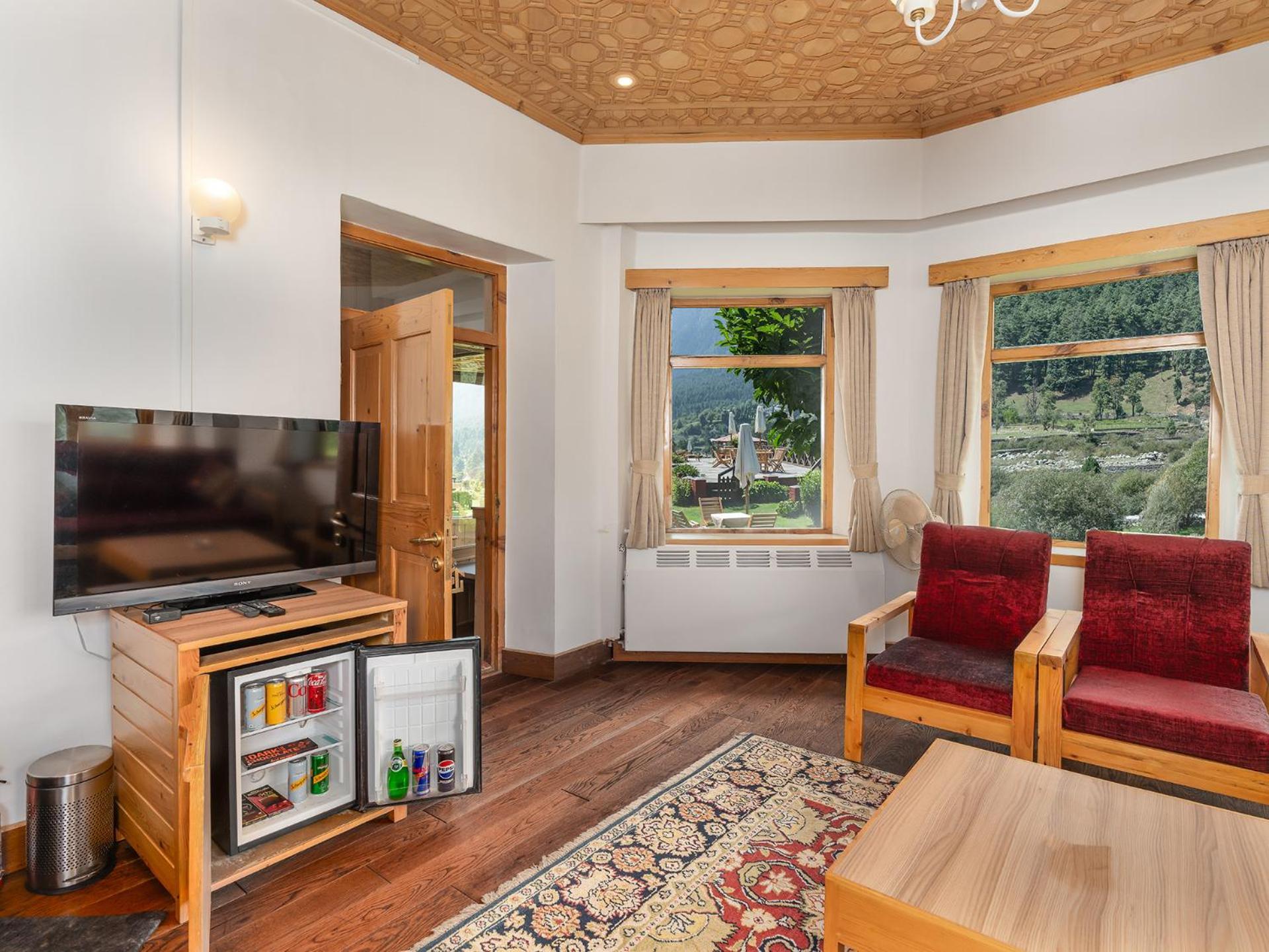(100 m²), 1 Schlafzimmer und 1 eigene Badezimmer in Pahalgām Exterior foto